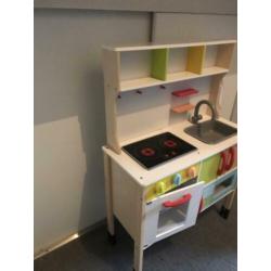 Speelgoed keuken als nieuw!