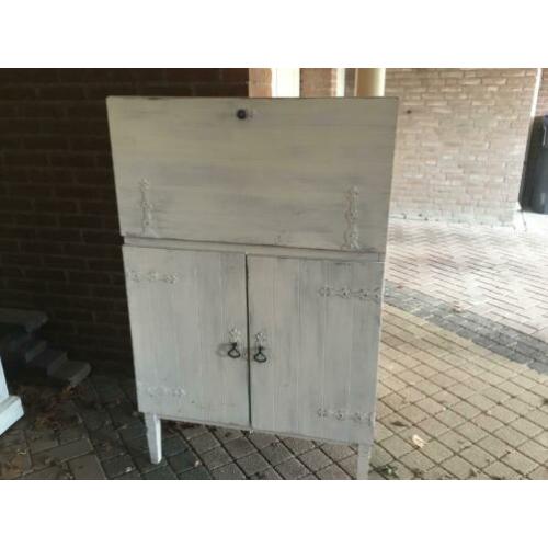 Oude commode/ bureau