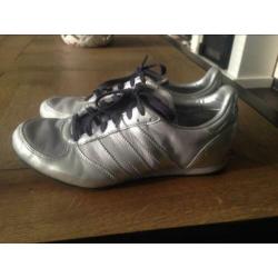 ADIDAS grijze sportschoenen maat 36