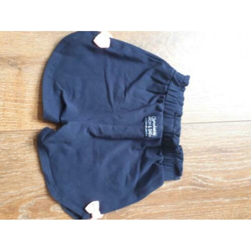 Feetje korte broek maat 74 ALS NIEUW!