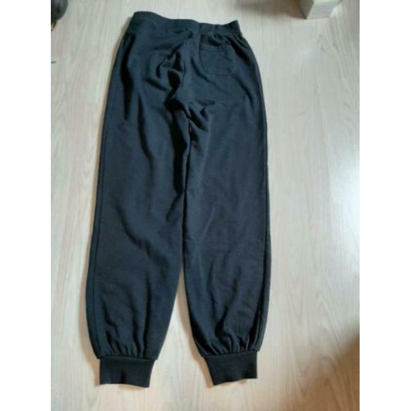 Joggings broek 158 moet weg !