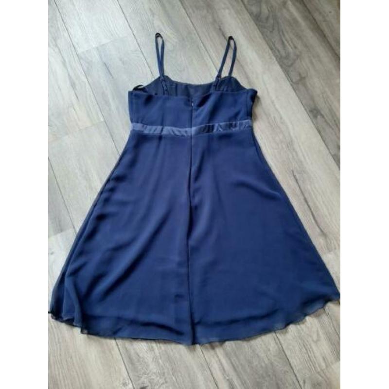 Feestelijk jurkje blauw, maat M