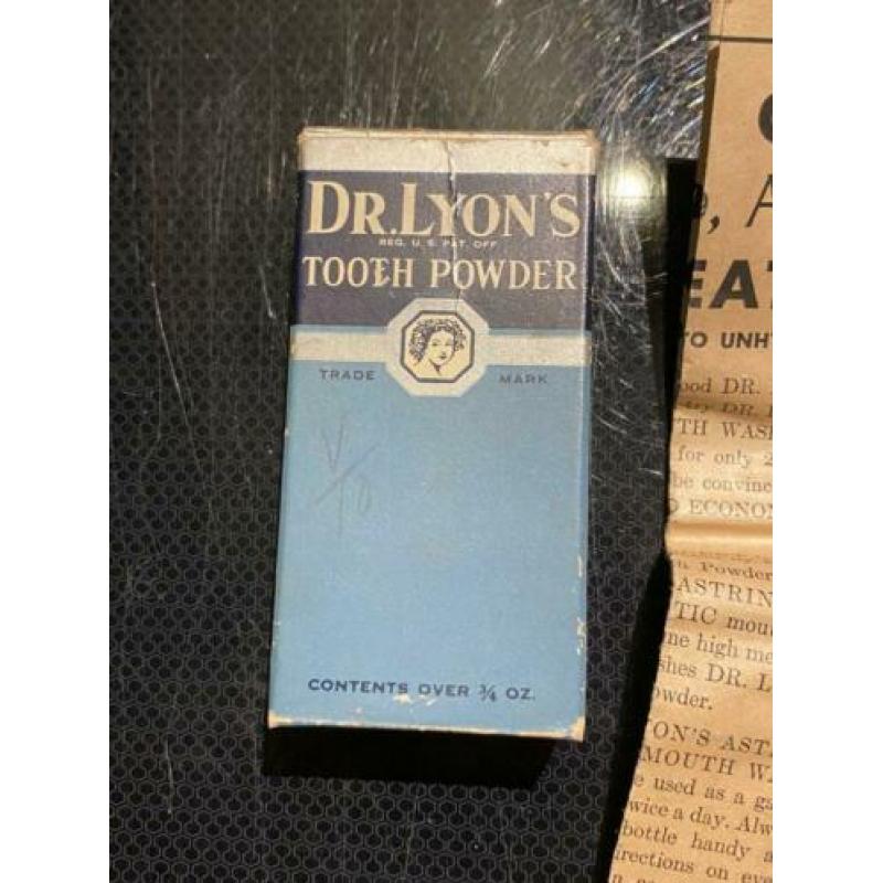 US toothpowder Dr Lyon’s