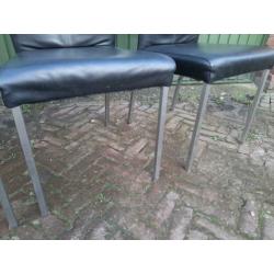 4 stuks zwart leren eethoek stoelen