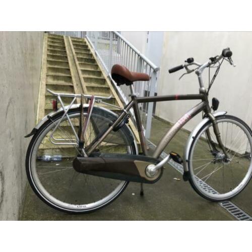 Te koop een mooie heren fiets 28 inch montego met 3 versn