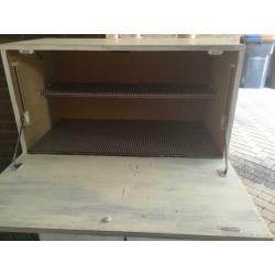 Oude commode/ bureau