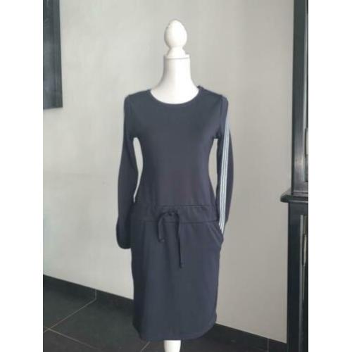 Jurk travelstof Triple Nine mt M donkerblauw lange mouw zgan