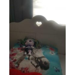 Mooie meidenbed