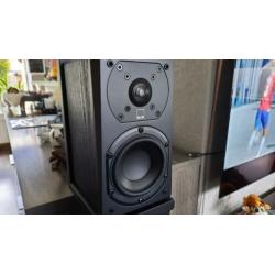 5.1 HomeCinema, SVS Prime, 300 watt sub (720 watt peak) zgan