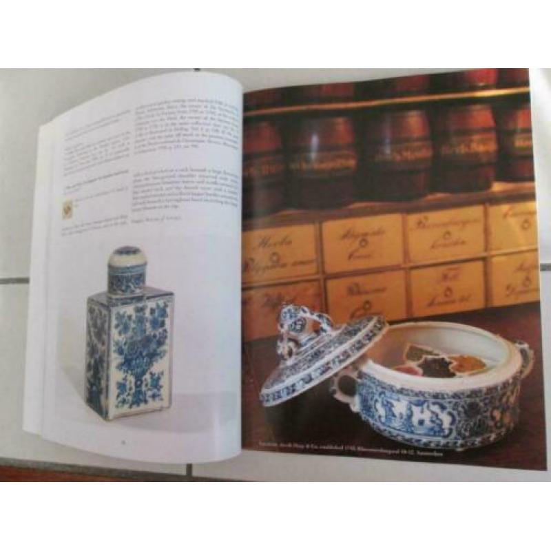 Aronson catalogus Dutch Delftware 2010.