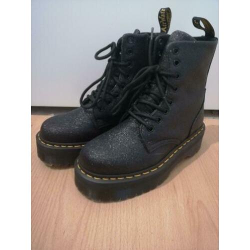Nieuwe Dr Martens Jadon glitter
