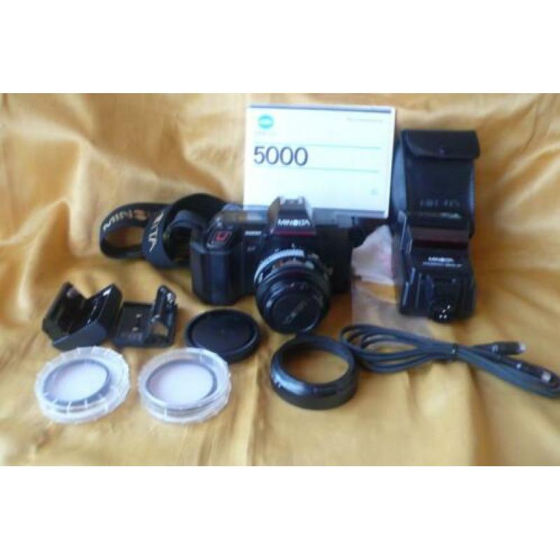 Minolta 5000 FA camera met extra toebehoren goedwerkend