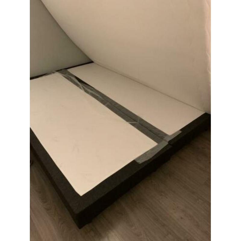 Boxspring antraciet met matras en topper