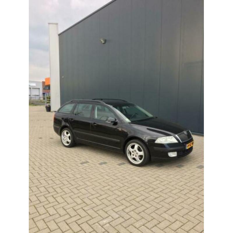 Skoda Octavia 1.9 TDI Combi 77KW PD 2006 Zwart