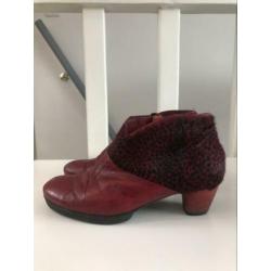 Think schoenen leer rood 40