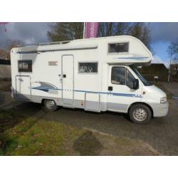 Adria Coral met frans bed mag ook in de verhuur blijven !!!
