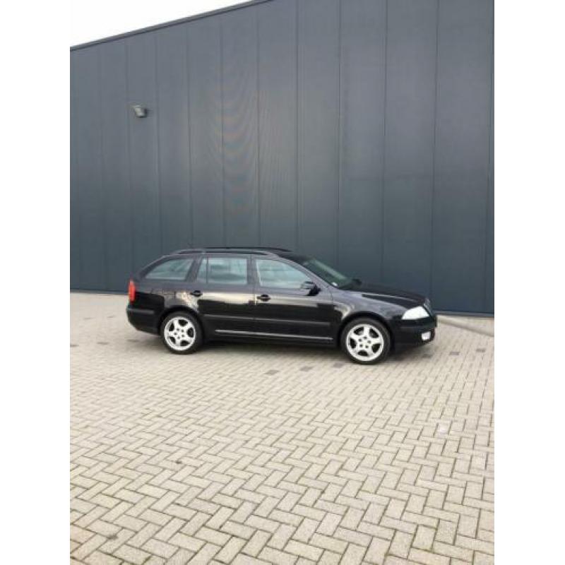 Skoda Octavia 1.9 TDI Combi 77KW PD 2006 Zwart