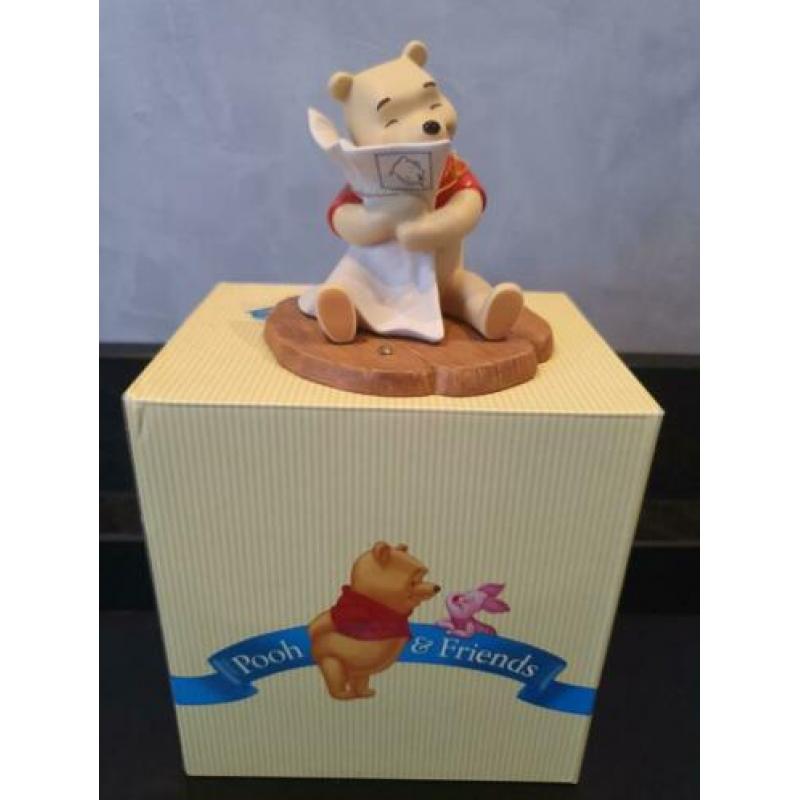 Winnie the pooh & friends "Sending hugs"