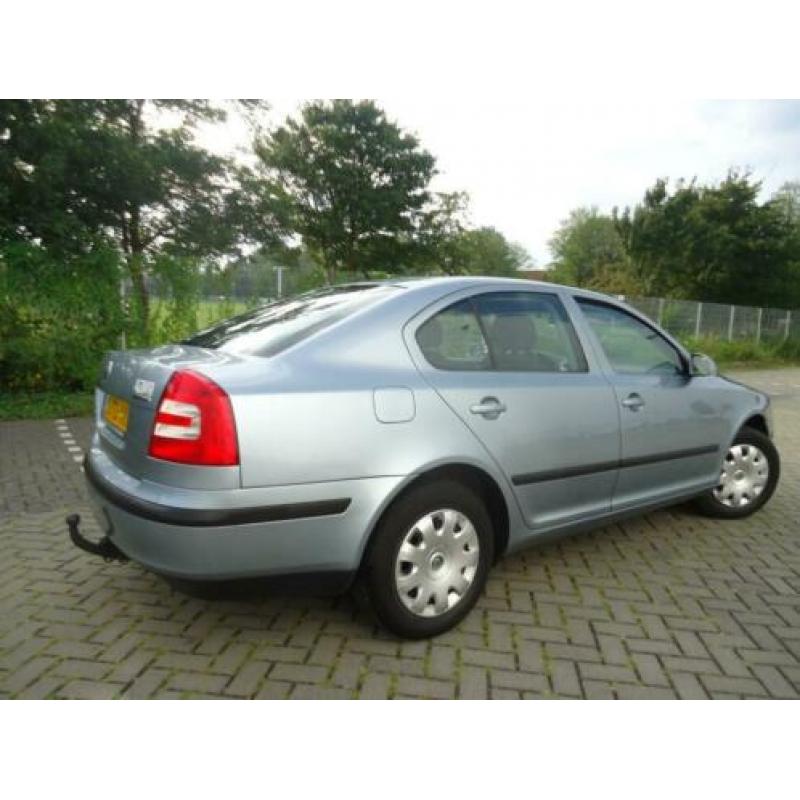 Skoda Octavia 1.6 Ambiente 134.0000KM - ELKE ZONDAG OPEN !
