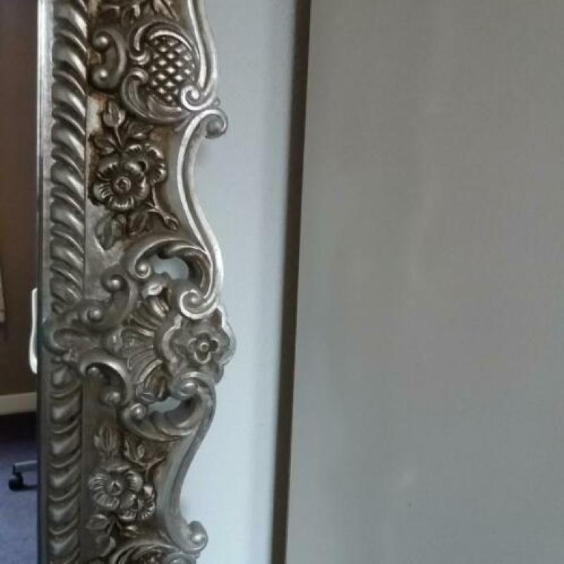 Spiegel prinses prinsessen brocante 1.13m hoog x 0.82m breed