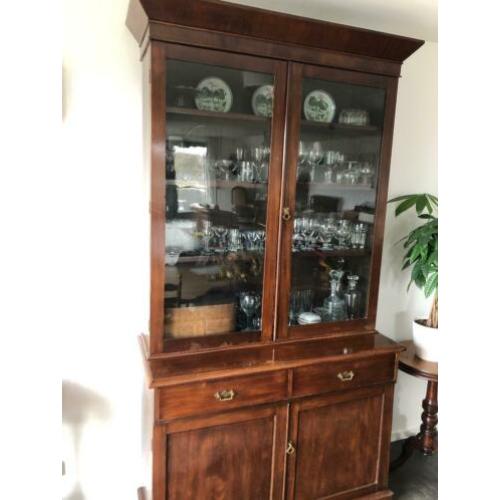 Engelse mahonie buffet vitrinekast