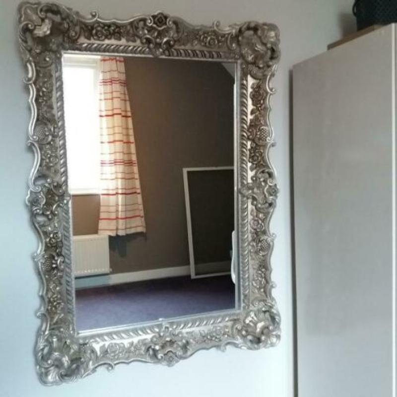 Spiegel prinses prinsessen brocante 1.13m hoog x 0.82m breed