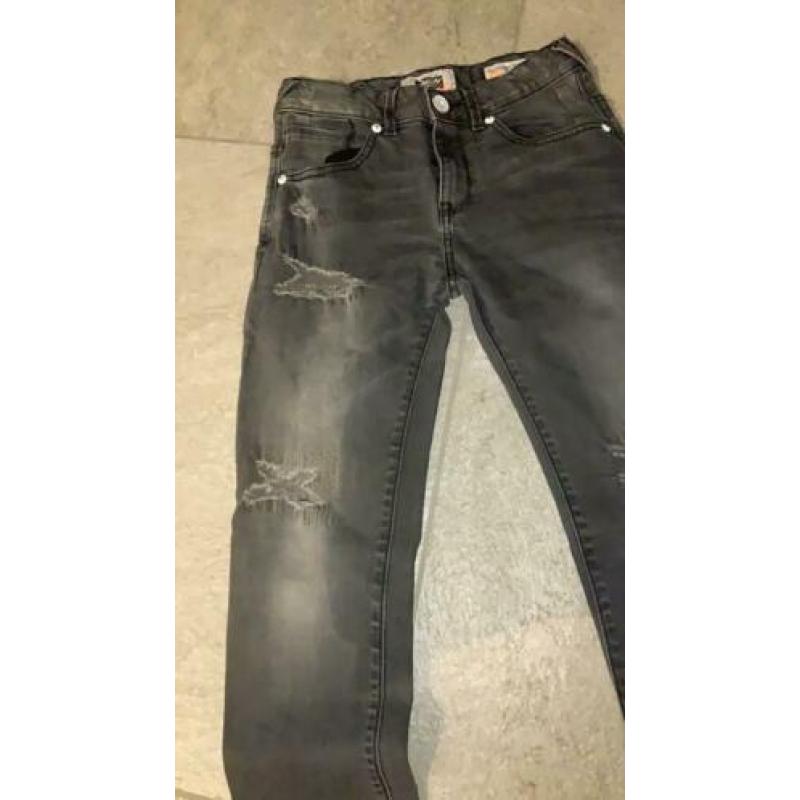 Stoere grijs/zwart spijkerbroek Vingino maat 140