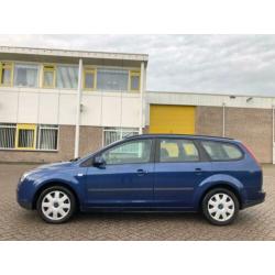 Ford Focus Wagon 1.6 TDCI Trend NWE APK CRUISE