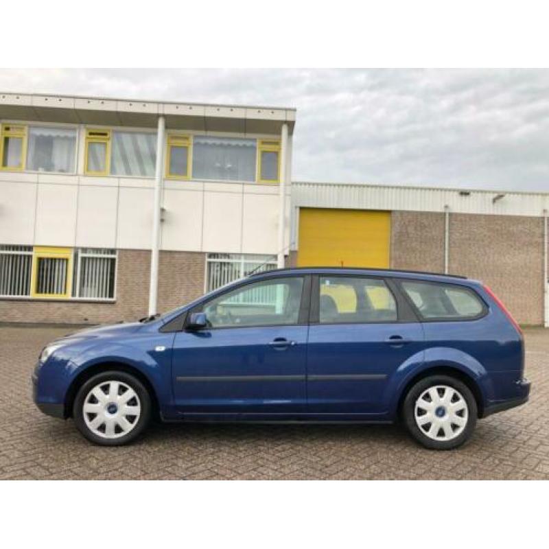 Ford Focus Wagon 1.6 TDCI Trend NWE APK CRUISE
