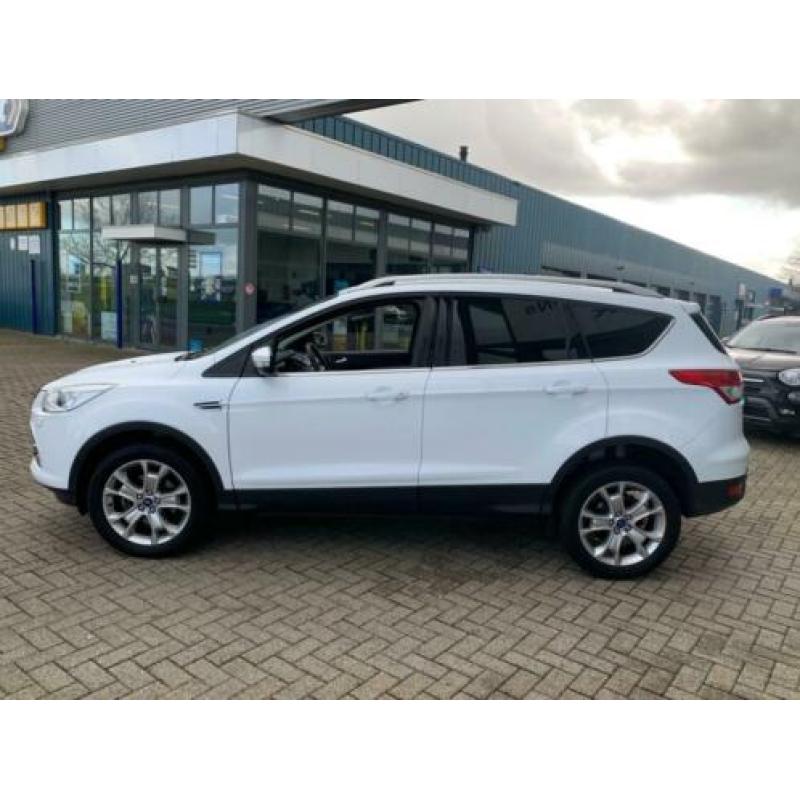 Ford KUGA 1.5 TITANIUM 150PK AIRCO NAVI PDC LMV