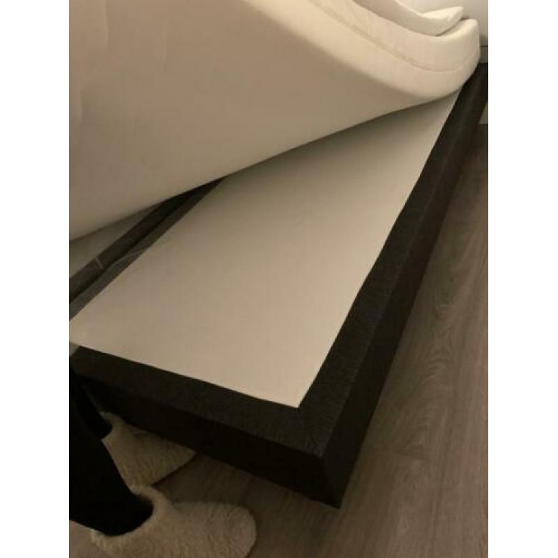 Boxspring antraciet met matras en topper