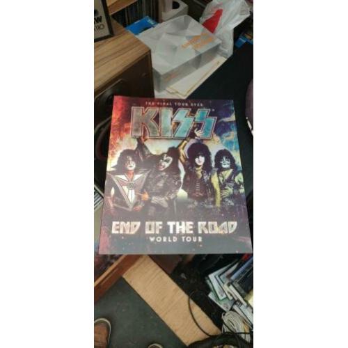 Kiss Tourbook uitverkocht end of the road