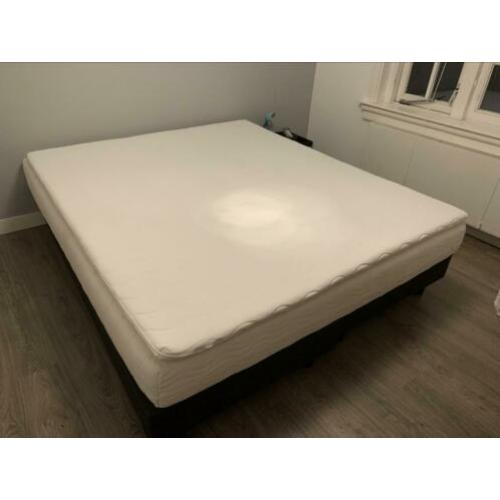 Boxspring antraciet met matras en topper