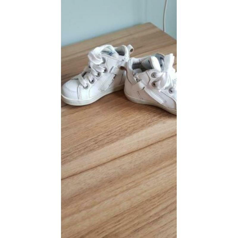 Bunnie sneaker schoen maat 21 NIEUW!