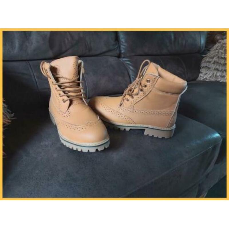 Bergschoenen maat 40 , veterschoen, stoere schoen