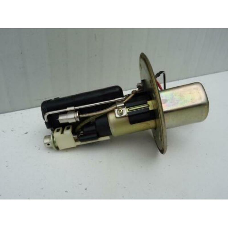 Benzine / Brandstof pomp Suzuki GSXR1000 2003-2004 K3 K4
