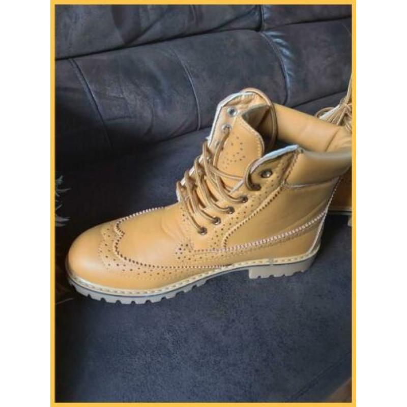 Bergschoenen maat 40 , veterschoen, stoere schoen