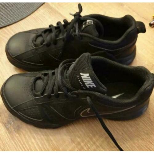 Nieuw mt 40 nike sneakers zwart