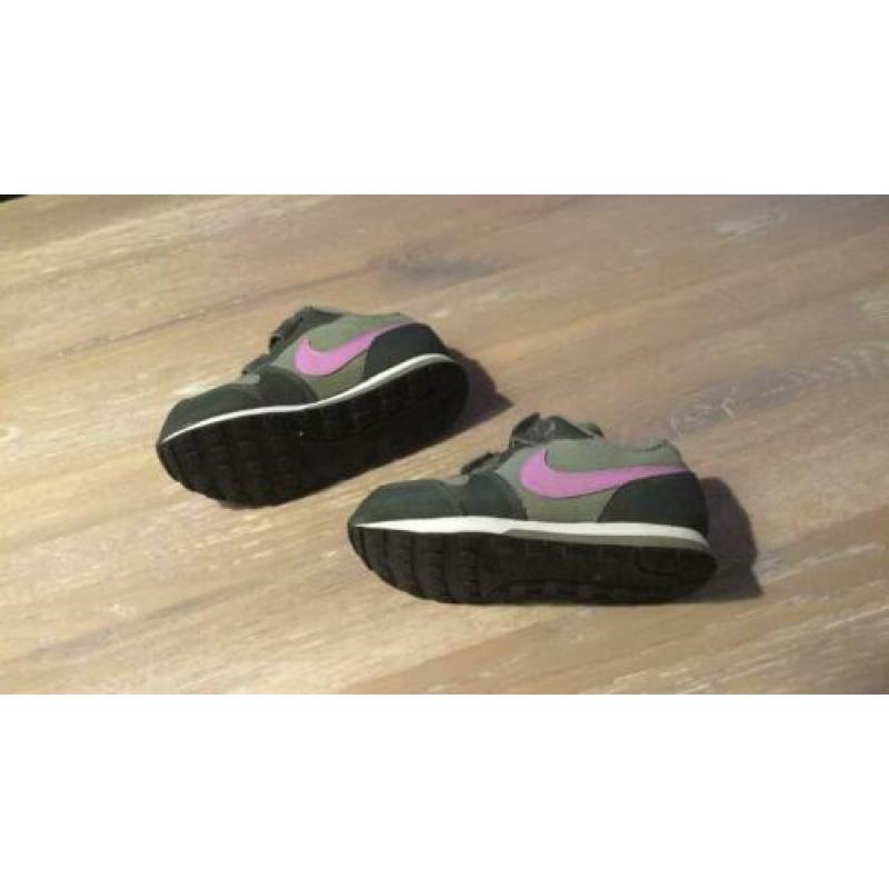 Nike schoenen, maat 27 voor meisje
