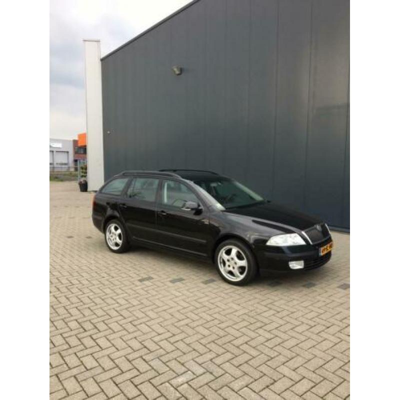 Skoda Octavia 1.9 TDI Combi 77KW PD 2006 Zwart