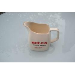 Bell's scotch whiskey schenkkan porcelein