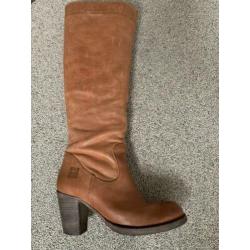 Cognac kleurige laarzen mt. 38