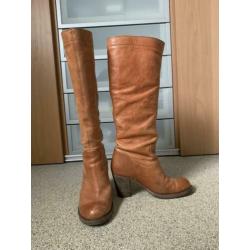Cognac kleurige laarzen mt. 38