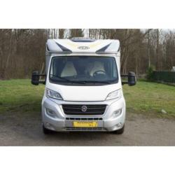 P.L.A. S743 | 2015 | 23500km | lengtebedden | garage | 150pk