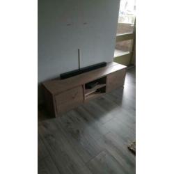 Woonkamerset compleet/ tafel - tv meubel - eettafel