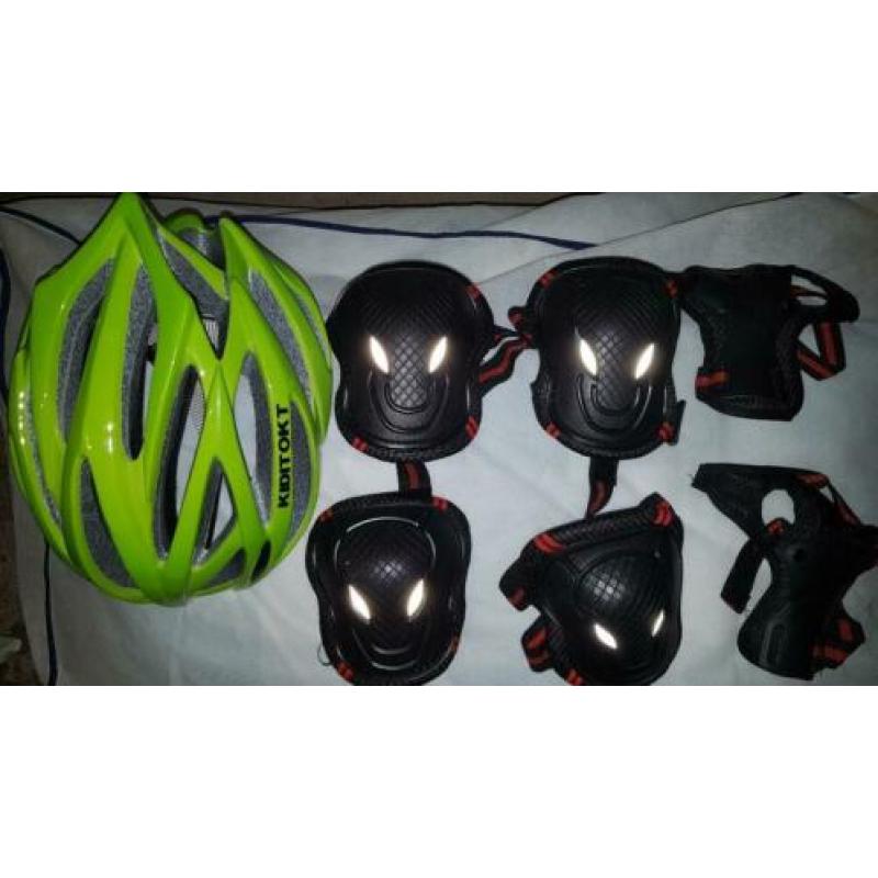 Rollerblade Macroblade 90 2014 + protection kit