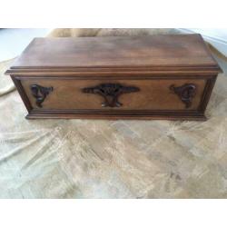 Tropisch houten berg kist of berg meubel Vintage