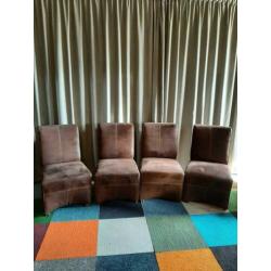 Nette bruine eettafelstoelen 4st.