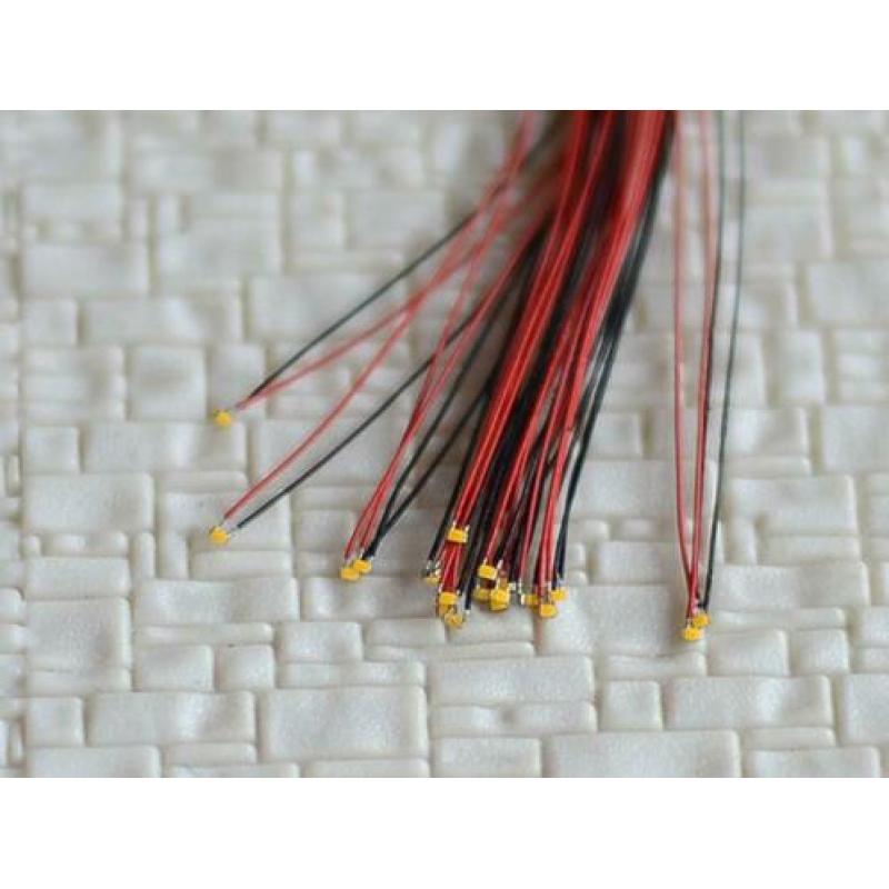 MAOS - SMD K0402HW Knipperled helderwit voor 12-16V (476)