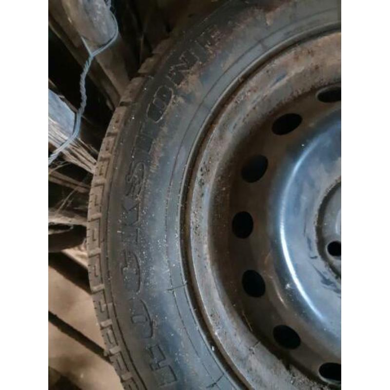 Rockstone op velg 175/65R14.